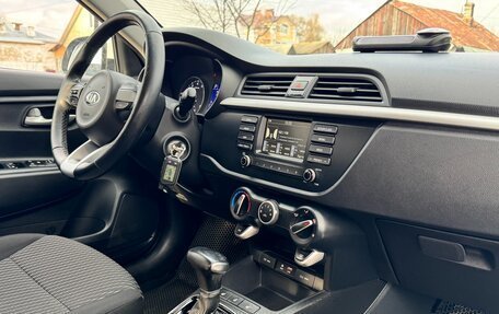 KIA Rio IV, 2019 год, 1 400 000 рублей, 23 фотография