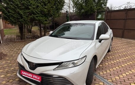 Toyota Camry, 2018 год, 3 100 000 рублей, 3 фотография