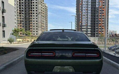 Dodge Challenger III рестайлинг 2, 2018 год, 2 599 000 рублей, 4 фотография