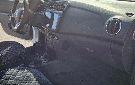 Renault Logan II, 2021 год, 700 000 рублей, 6 фотография