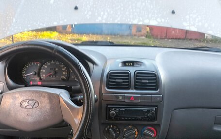 Hyundai Accent II, 2008 год, 365 000 рублей, 23 фотография