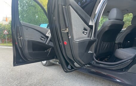 BMW 5 серия, 2004 год, 1 330 000 рублей, 13 фотография