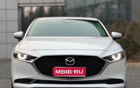 Mazda 3, 2021 год, 1 900 005 рублей, 2 фотография