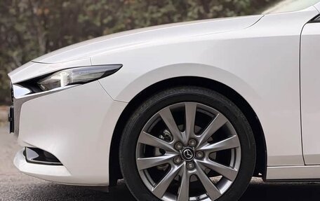 Mazda 3, 2021 год, 1 900 005 рублей, 13 фотография