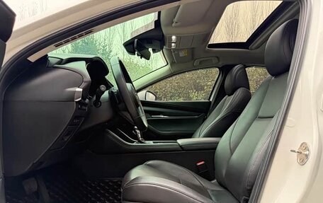 Mazda 3, 2021 год, 1 900 005 рублей, 16 фотография