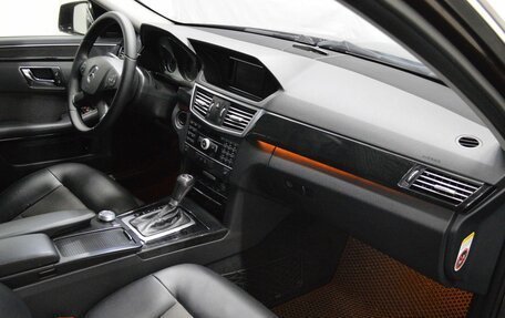 Mercedes-Benz E-Класс, 2011 год, 1 250 000 рублей, 12 фотография