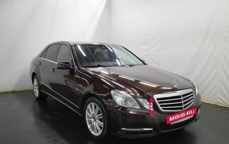 Mercedes-Benz E-Класс, 2011 год, 1 250 000 рублей, 3 фотография