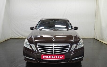 Mercedes-Benz E-Класс, 2011 год, 1 250 000 рублей, 2 фотография