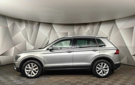 Volkswagen Tiguan II, 2017 год, 2 163 000 рублей, 5 фотография