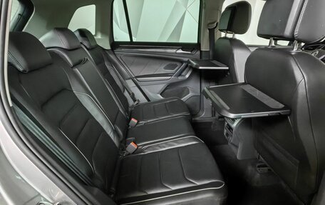 Volkswagen Tiguan II, 2017 год, 2 163 000 рублей, 12 фотография