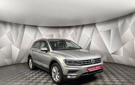 Volkswagen Tiguan II, 2017 год, 2 163 000 рублей, 3 фотография