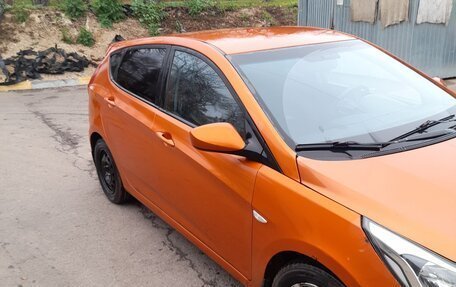 Hyundai Solaris II рестайлинг, 2014 год, 630 000 рублей, 3 фотография