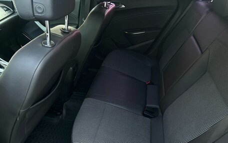 Opel Astra J, 2011 год, 750 000 рублей, 12 фотография