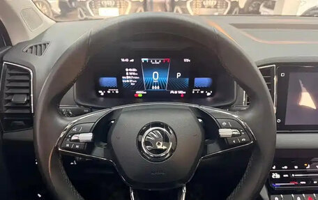 Skoda Karoq I, 2022 год, 1 650 000 рублей, 5 фотография