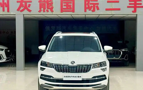 Skoda Karoq I, 2022 год, 1 650 000 рублей, 3 фотография