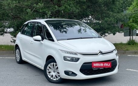 Citroen C4 Picasso II рестайлинг, 2015 год, 780 000 рублей, 3 фотография
