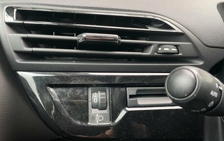 Citroen C4 Picasso II рестайлинг, 2015 год, 780 000 рублей, 13 фотография