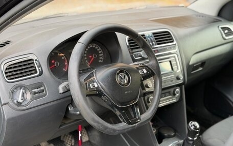 Volkswagen Polo VI (EU Market), 2017 год, 499 000 рублей, 5 фотография