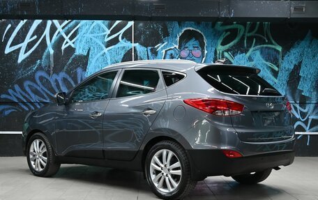Hyundai ix35 I рестайлинг, 2013 год, 1 055 000 рублей, 3 фотография