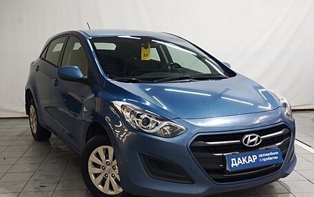 Hyundai i30 II рестайлинг, 2015 год, 910 000 рублей, 2 фотография