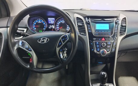 Hyundai i30 II рестайлинг, 2015 год, 910 000 рублей, 9 фотография