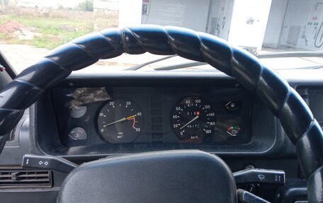 ЛуАЗ 3160, 1999 год, 400 000 рублей, 13 фотография