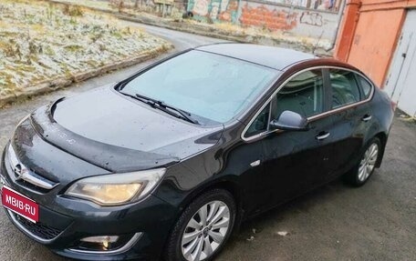 Opel Astra J, 2013 год, 650 000 рублей, 1 фотография