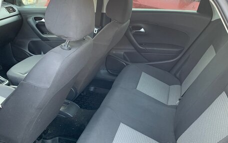 Volkswagen Polo VI (EU Market), 2011 год, 395 000 рублей, 8 фотография