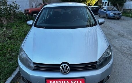 Volkswagen Golf VI, 2011 год, 750 000 рублей, 1 фотография