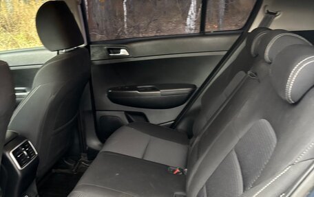 KIA Sportage IV рестайлинг, 2020 год, 2 500 000 рублей, 4 фотография