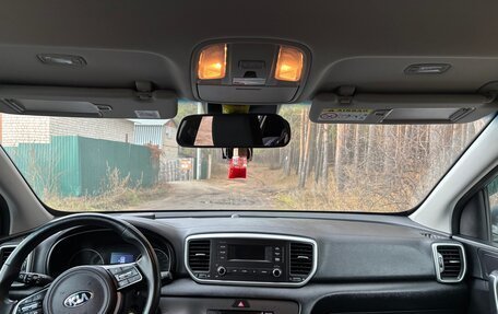 KIA Sportage IV рестайлинг, 2020 год, 2 500 000 рублей, 10 фотография