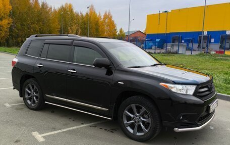 Toyota Highlander III, 2011 год, 1 900 000 рублей, 7 фотография
