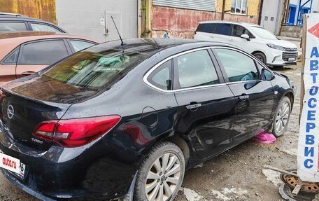 Opel Astra J, 2013 год, 650 000 рублей, 2 фотография