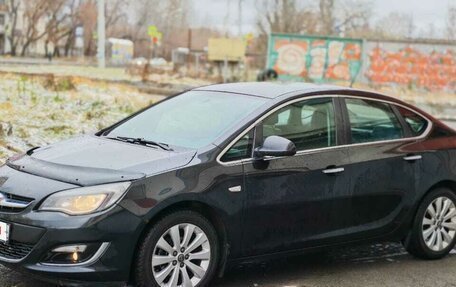 Opel Astra J, 2013 год, 650 000 рублей, 12 фотография