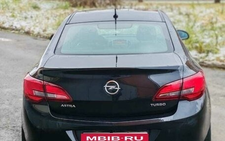 Opel Astra J, 2013 год, 650 000 рублей, 8 фотография