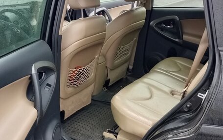 Toyota RAV4, 2011 год, 1 650 000 рублей, 2 фотография