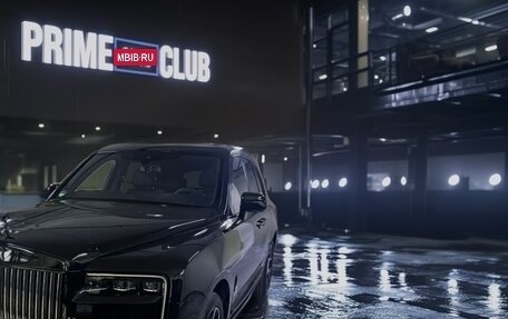 Rolls-Royce Cullinan, 2025 год, 88 000 000 рублей, 3 фотография