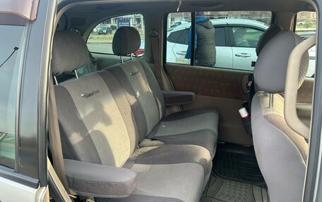 Nissan Liberty, 2002 год, 390 000 рублей, 6 фотография