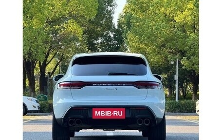 Porsche Macan I рестайлинг, 2022 год, 5 900 000 рублей, 2 фотография