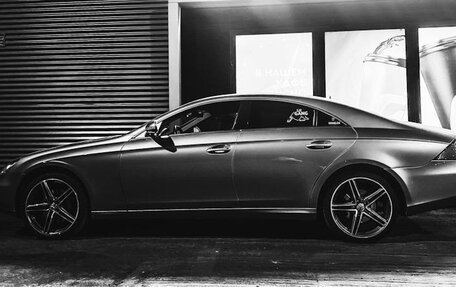 Mercedes-Benz CLS, 2005 год, 2 500 000 рублей, 8 фотография