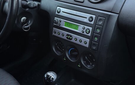 Ford Fiesta, 2005 год, 320 000 рублей, 21 фотография