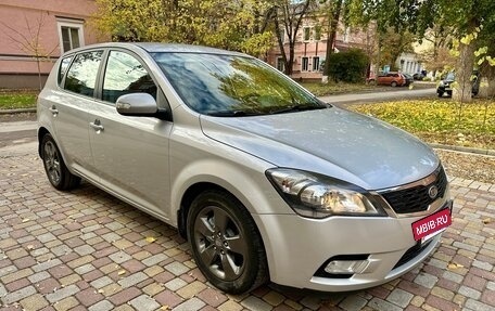 KIA cee'd I рестайлинг, 2011 год, 835 000 рублей, 2 фотография