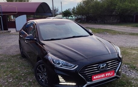 Hyundai Sonata VIII, 2019 год, 1 900 000 рублей, 1 фотография