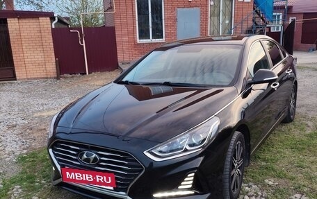 Hyundai Sonata VIII, 2019 год, 1 900 000 рублей, 2 фотография