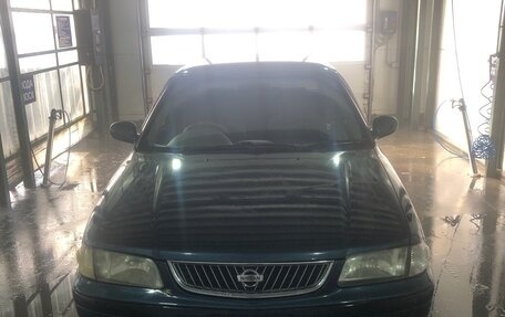 Nissan Sunny B15, 2000 год, 355 000 рублей, 2 фотография