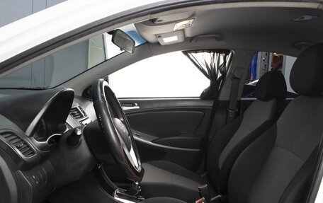 Hyundai Solaris II рестайлинг, 2013 год, 740 000 рублей, 9 фотография