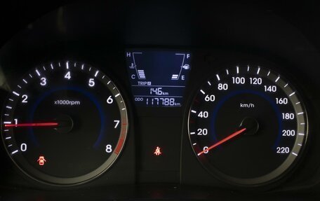 Hyundai Solaris II рестайлинг, 2013 год, 740 000 рублей, 13 фотография