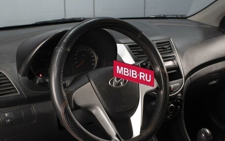 Hyundai Solaris II рестайлинг, 2013 год, 740 000 рублей, 12 фотография