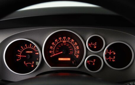 Toyota Tundra II, 2010 год, 3 068 097 рублей, 20 фотография