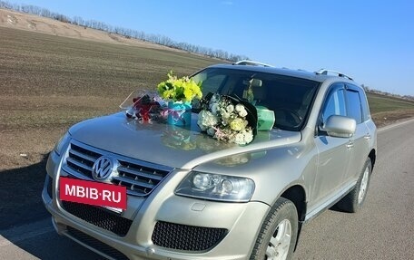 Volkswagen Touareg III, 2005 год, 950 000 рублей, 11 фотография